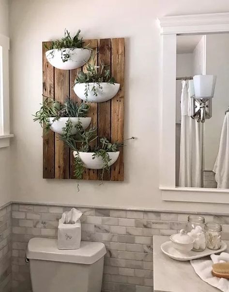 Easy budget friendly wall decor idea you can make for cheap. Easy repurposed pallet wood DIY Idea. Bathroom Wall Decor Ideas, Repurposed Pallet Wood, Couple Wall Art, Pallet Wall Art, Wall Art Diy Paint, Gorgeous Bathroom, Simple Budget, Aging Wood, Something Interesting