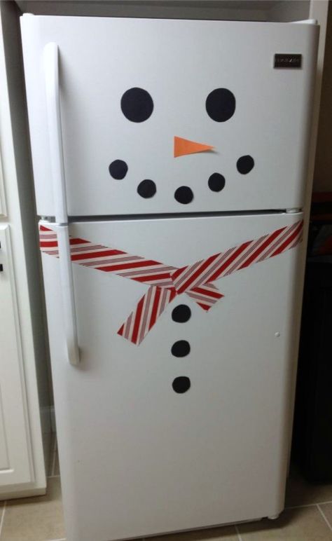 15+ DIY Christmas Decorations Snowman Fridge, Jul Diy, Fridge Decor, Halloween Door, Christmas 2014, Noel Christmas, Holiday Diy, Xmas Crafts, Christmas Deco