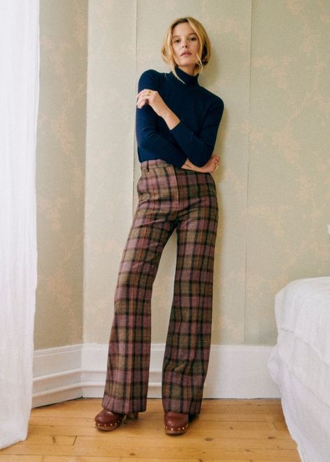 Matheo Trousers - Ecru - Recycled polyester - Sézane Sezane Outfits, Checked Trousers Outfit, Plaid Trousers Outfit, Colored Pants Outfits, Mum Wedding, Plaid Pants Outfit, 2023 Mood, Unique Pants, Online Stylist