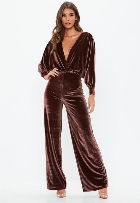 Plunge Jumpsuit, Velvet Outfits, Long Denim Skirt Outfit, Black Jumpsuits, Jump Suits, Sports Wear Fashion, Denim Jumpsuits, Denim Skirt Outfits, Outfit Styles