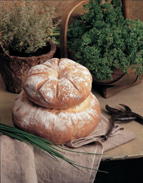 Cottage Loaf, Loaf Recipes, Organic Living, Bread Machine, Loaf Bread, The Shape, Fresh Herbs, Thyme, Parsley