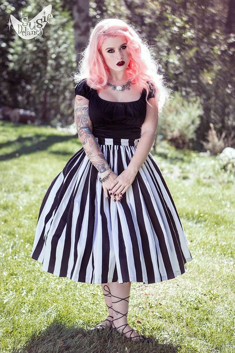 Cheap skirt rockabilly, Buy Quality swing skirt directly from China plus size swing skirt Suppliers: 30- women vintage 50s goth black white stripe jenny skirt large plus size swing skirts rockabilly pinup saias femininas faldas Enjoy ✓Free Shipping Worldwide! ✓Limited Time Sale ✓Easy Return. Rockabilly Fashion Plus Size, Goth Closet, Pinup Inspiration, Gothic Pinup, Goth Pinup, Cold Beauty, Pinup Fashion, Odd Fashion, Plus Size Goth