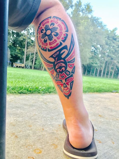 Tattoo Bear, Haida Tattoo, Mayan Tattoos, Island Tattoo, Tattoo Leg, Haida Art, Leg Tattoo Men, Leg Tattoo, Arm Tattoos