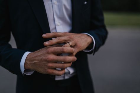 groom wedding ring © Janine Rose Photography Wedding Ring Aesthetic Men, Wedding Ring Aesthetic, Groom Wedding Ring, Hand Boy, Hand With Ring, Wedding Ring Photography, Ring Aesthetic, People Aesthetic, Ring Photography