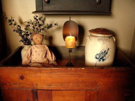 Primitive Dry Sink Decor Ideas, Colonial Primitive Homes, Primitive Dry Sink, Diningroom Ideas, Primitive Interiors, Antique Stoneware Crocks, Colonial Home Decor, Apple Hill, Early American Style