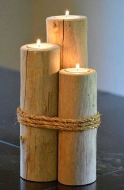 First, find some dry logs that have the diameter that you’re looking for. Get a straight draw and some coffee and debark the logs until your hearts content😜 I may have had some whiskey coffee for this part Rustic Candle Holders Diy, Rustic Candles Diy, Tre Kunst, Diy Rustic Home, Rustic Candle Holders, Diy Candle Holders, Upcycled Home Decor, Wooden Candles, Creative Home Decor