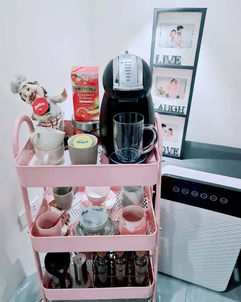 The Top 63 Bar Cart Ideas Bar Cart Ideas, Coffee Bar Cart, College Bedroom Decor, Dream Dorm Room, Pink Dorm, Dream Dorm, Cart Ideas, Dorm Inspiration, College Bedroom