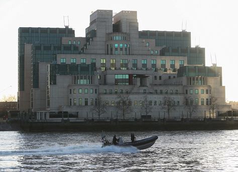 Daniel Craig reprises his role as the British spy for a fourth time as the team filmed in front of London's famed Secret Intelligence Service MI6 Headquarters for 'SPECTRE' ( Daily Mail 15/12/14 ). Rory Kinnear, James Bond Spectre, New James Bond, London In December, London Tourist, Daniel Craig James Bond, 007 James Bond, World Of Tomorrow, James Bond Movies