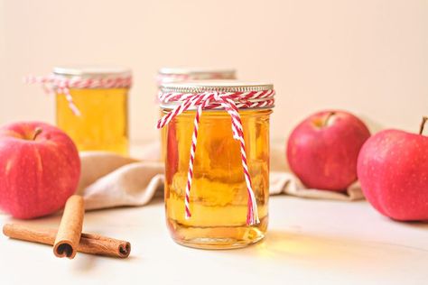 Apple Syrup Recipe Canning, Cider Syrup Recipe, Apple Cider Syrup Recipe, Apple Syrup Recipe, Hot Apple Cider Recipe, Greek Nachos, Make Apple Cider, Apple Syrup, Apple Cider Syrup