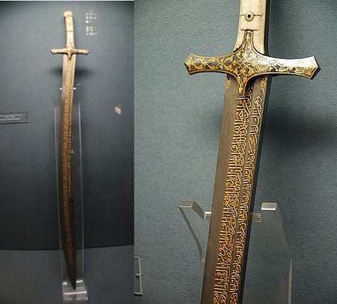 Sword of Mehmet the Conqueror; Topkapı Palace, Istanbul, Turkey. Mehmed Ii, Mehmed The Conqueror, Historical Swords, Topkapi Palace, Arm Armor, Ottoman Empire, Historical Artifacts, Medieval Fantasy, Istanbul Turkey