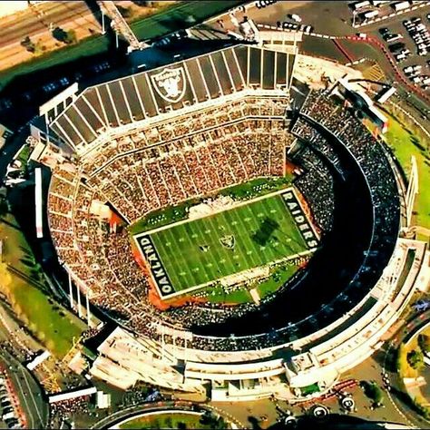 Oakland–Alameda County Coliseum #raiders #O.co Coliseum #Athletics #oakland #california Raiders Stadium, Raiders Sign, John Madden, Raiders Players, Raiders Stuff, Oakland Raiders Logo, Oakland Coliseum, Raiders Baby, Oakland Raiders Football