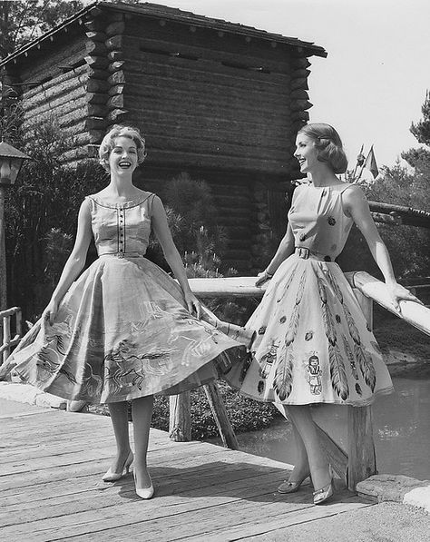 Disneyland Frontier Fashion Show 1950s by hmdavid, via Flickr Frontier Fashion, 50s Summer, 1950s Summer, 1950s Vintage Fashion, 1950s Women, 50's Fashion, Spring Portraits, 1950’s Fashion, Patron Vintage