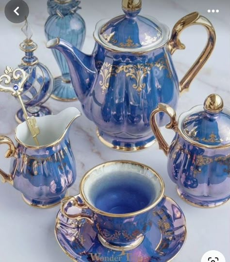 Inexpensive Jewelry, Pretty Tea Cups, Porcelain Tea Set, Tee Set, Stunning Jewellery, Blue And Gold, Sugar Bowl Set, Tea Set, Tea Time