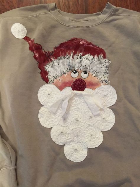 Santa sweatshirt hand painted with fabric beard Painting Shirts, Christmas Sweatshirt Ideas, Painted Sweatshirt, Paint Sweatshirt, Painted Santa, Tacky Christmas Sweater, Ideas Navidad, Diy Fabric Crafts, Christmas Shirts For Kids