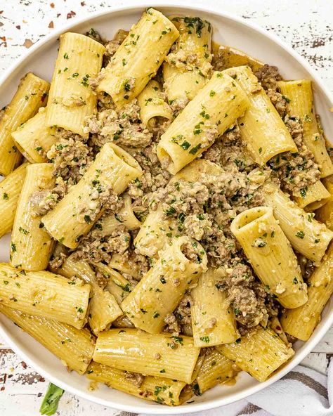 Whip up my delicious Pesto Beef Pasta tonight! 🍝 Savory ground beef meets fresh homemade pesto in this easy, family-friendly dish. Get the recipe and enjoy! #PestoBeefPasta #EasyDinner #FamilyMeal #JoCooksRecipe Pesto Beef, Sandwich Sides, Jo Cooks, Beef Pasta, How To Make Pesto, Yummy Pasta Recipes, Homemade Pesto, Vegetarian Pasta, Pasta Lover