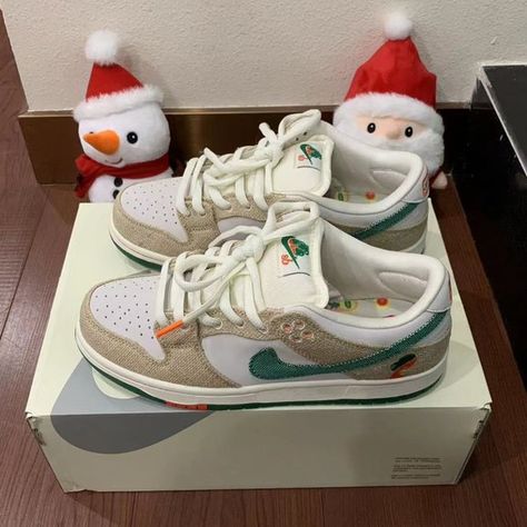 Jarritos x Nike Dunk SB Low Men's Shoes Nike Sb Dunks Low, Sb Dunk Low, Nike Sb Dunks, Sb Dunk, Sneaker Brands, Dunk Low, Nike Dunk, Nike Sb, Nike Dunks