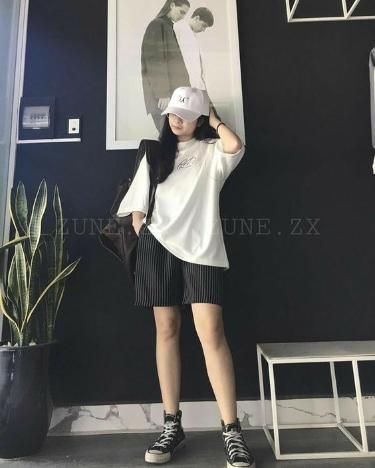 Boyish Girl Aesthetic Korean, Boyish Outfits Aesthetic, Summer Korean Outfits Street Styles, Boyish Outfit, Boyish Outfits, Boyish Style, Korean Outfit Street Styles, Korean Casual Outfits, Tomboy Outfits