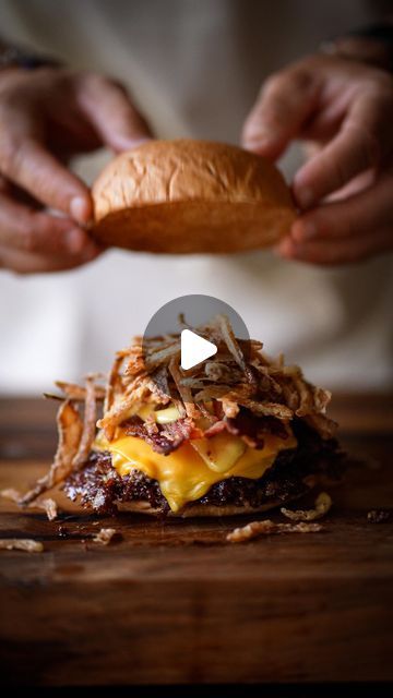 Food Videography, Photoshoot Video, Sandwich Wraps, Shake Shack, Crispy Bacon, Cheeseburger, Bacon, Sandwiches, Tacos