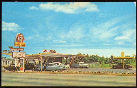 2. Dog 'n' Suds Drive Inn in Columbus Ironwood Michigan, Dog N Suds, Only In Ohio, Findlay Ohio, Classic Burger, Athens Ohio, Cleveland Baseball, William Eggleston, Ohio History