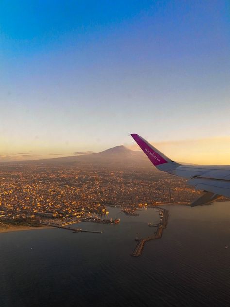 #italy #plane #sicily #sicilia #etna #volcano #volcano #diciliabedda #travel #explore #sunset Etna Volcano, Posters Design, Movie Posters Design, Catania, Summer Pictures, Volcano, Sicily, Airplane View, Poster Design