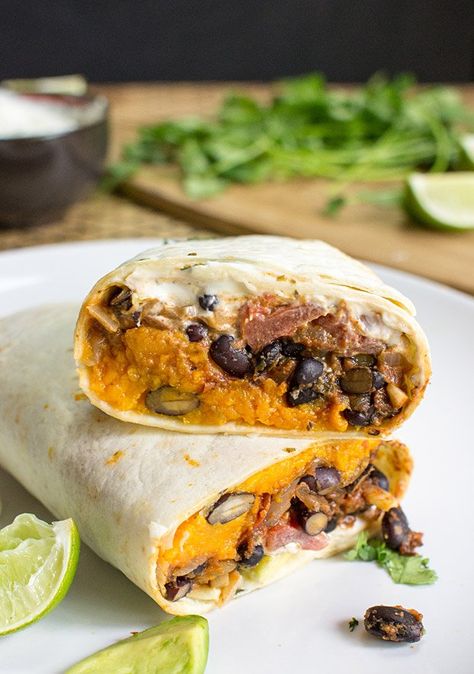 Burrito Recipe Vegetarian, Potato Burritos, Sweet Potato Burrito, Sweet Potato Wrap, Burrito Recipe, Sweet Potato Black Beans, Recipe Vegetarian, Burritos Recipe, Vegan Lunches