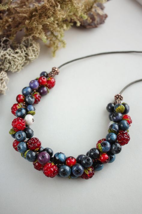 Berry necklace. Made by TAIGA Lampwork Berry Necklace, Lampwork Jewelry, Lampwork Beads, Stained Glass, Berry, Glass Art, Glass Beads, Mosaic, Etsy Seller