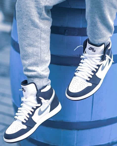 Nike Air Jordan Outfit Men, Navy Jordan 1 Outfit, Hype Shoes Men, Jordan Shoes Outfit Men, Mens Air Jordans, Jordan 1 Midnight Navy, Jordan 1 Men, Men Jordan Shoes, Jordan 1 Outfit Men