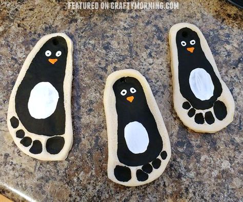 Infant Projects, Christmas Footprint Crafts, Footprint Penguin, Baby Christmas Crafts, Salt Dough Christmas Ornaments, Ornaments Diy Kids, Crafty Morning, Handprint Ornaments, Footprint Crafts