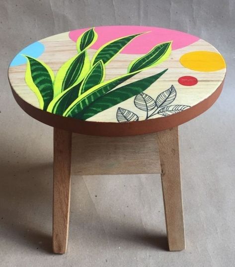 Stool Painting Ideas, Boho Painted Furniture, Boho Art Painting, Hand Painted Chairs, Painted Pots Diy, Boho Painting, Posca Art, Theme Nature, Wooden Stool