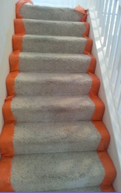 Diy Staircase Makeover, Stairs Trim, Painting Baseboards, Stairs Renovation, Home Decor Dyi, Painted Staircases, Stairs Stringer, Diy Staircase, Painting Carpet