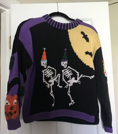 Ugly Sweater Crochet, Quirky Sweaters, Halloweencore Outfit, Halloween Knits, Halloween Sweaters, Fun Sweaters, Halloween Sweater, Halloween Fashion, Cool Sweaters