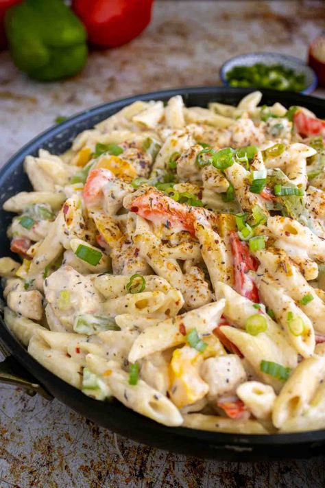 The BEST Jerk Chicken Rasta Pasta - Simply Scrumptious Eats Jerk Chicken Pasta, Creamy Noodles, Rasta Pasta Recipe, Rasta Pasta, Forest Cafe, Jerk Chicken Recipe, Delicious Chicken Breast Recipes, Creamy Pasta Dishes, Large Family Meals