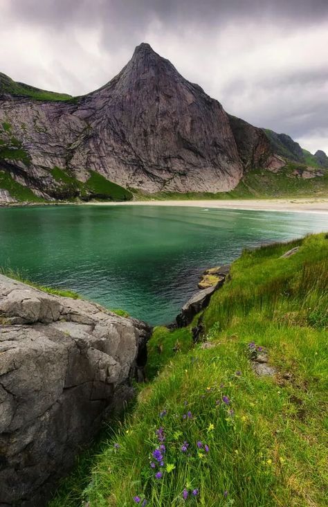 Norway Beach, Norway Lofoten, Paradise Pictures, Norway Viking, Travel Norway, Lofoten Norway, Beautiful Norway, Lofoten Islands, Adventure Inspiration