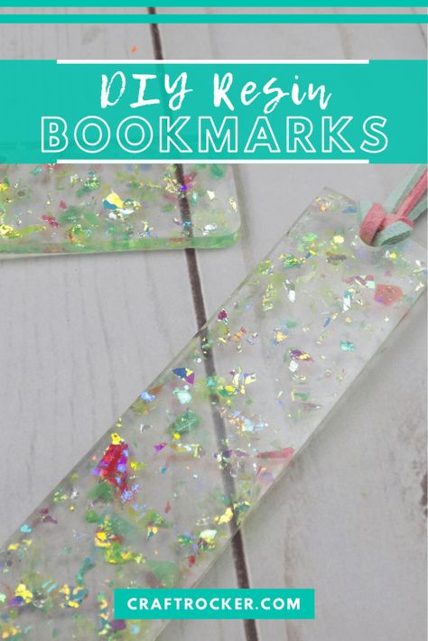 Personalized Bookmarks Diy, Diy Resin Bookmarks Tutorial, Epoxy Bookmark Diy, Resin Beginner Projects, Epoxy Crafts For Beginners, How To Make Acrylic Bookmarks, Epoxy Resin Bookmark Ideas, Diy Resin Bookmarks, Resin Bookmarks How To Make