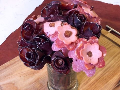 DIY a Beef Jerky Bouquet for Valentine's Day Beef Jerky Flower Bouquet Diy, Beef Jerky Flowers Diy, Jerky Bouquet Diy Gifts, Beef Jerky Roses, Meat Bouquet, Diy Beef Jerky, Jerky Bouquet, Meat Roses, Beef Jerky Bouquet