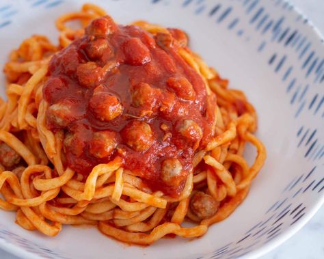 Tina’s Table spaghetti alla chitarra with tiny meatballs Tiny Meatballs, Fried Meatballs, Foods To Try, Homemade Spaghetti, Meatball Ingredients, Pasta Machine, Chili Oil, Italian Kitchen, Spaghetti And Meatballs