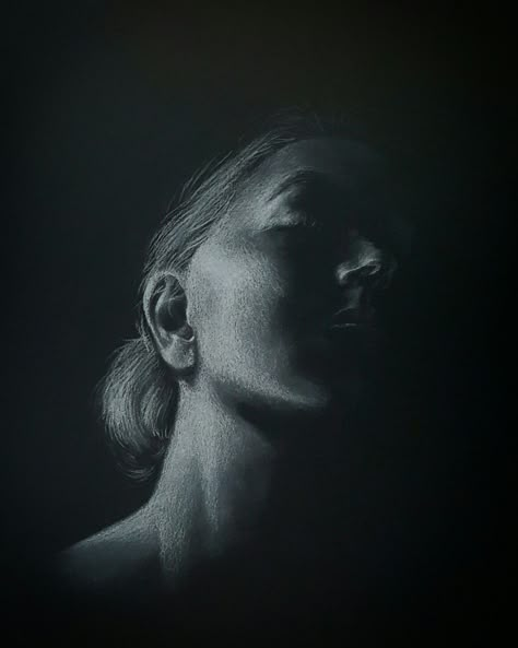 Chalk drawing on black paper, a self portrait Chalk On Black Paper Art, Portraits On Black Paper, White Chalk On Black Paper, Chalk Drawings On Paper, Black And White Aesthetic Drawing, Black Paper Portrait, Black Sketchbook Drawing, Paper Art Video, Black Paper Drawings