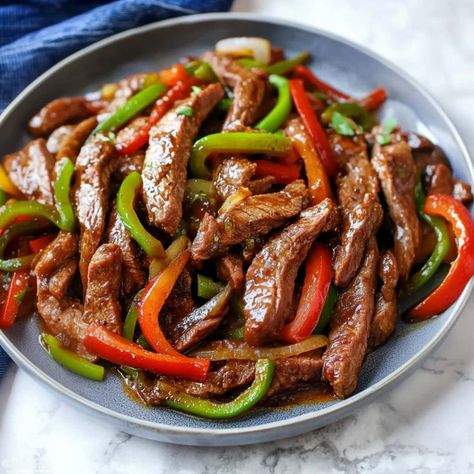 Pepper Steak Stir-Fry - Insanely Good Black Pepper Beef Stir Fry, Healthy Pepper Steak Recipe, Beef Lo Mein Recipe, Pepper Steak Stir Fry, Steak Stir Fry, Pepper Steak Recipe, Lo Mein Recipes, Sauteed Peppers, Quick Stir Fry