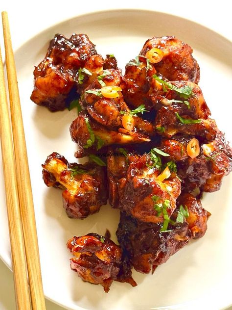 Air Fryer Korean Cauliflower Air Fryer Cauliflower Recipes, Homemade Gochujang, Air Fryer Recipes Asian, Vegan Korean Recipes, Korean Cauliflower, Air Fryer Fruit, Tempura Cauliflower, Made With Lau, Radish Soup