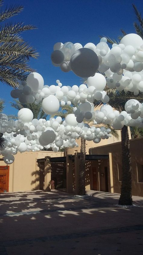 Clouds Aesthetic Party, Cloud Party Backdrop, Up In The Clouds Party, White Balloon Clouds, Cloud Nine Decorations, Fence Decorating Ideas For Party, Cloud 29 Birthday, Cloud Balloon Decor, Up In The Clouds Theme