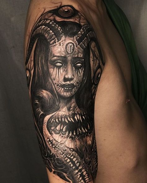 Arcs - Metamorfose Inner Demon Tattoo, Succubus Tattoo, Inner Demon, Demon Tattoo, Inner Demons, Demon Girl, Inner World, A Tattoo, Dark Fantasy