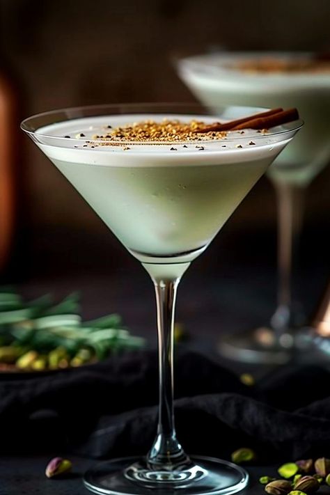 Pistachio Dream Martini Savory Martini Recipes, Pistachio Martini Recipe, Pistachio Martini, Best Martini, Gourmet Snacks, Cream Liqueur, Fancy Drinks, Martini Recipes, Blue Curacao