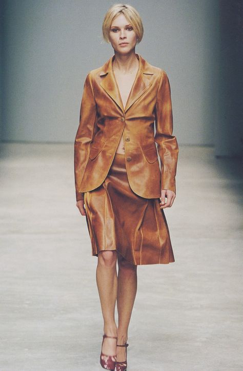 2001 Fashion, Prada 2005, Miuccia Prada, 90s 2000s, Ruffle Skirt, Miu Miu, Fashion Inspo Outfits, Peplum Dress, Fashion Show