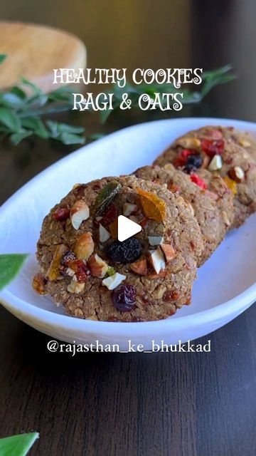 Rajasthan Ke Musafir on Instagram: "💯Healthy Ragi Oat Cookies / Healthy Ragi Oats Biscuits . . Ragi Oats Cookies/ Biscuits Recipe:  •Oats 1/4 Cup •Oats Flour 1/4 Cup •Ragi Flour 1/2 Cup •Jaggery 1/4 Cup + 2 Tbsp •Cinnamon 1/4 Tsp •Baking Powder 1/2 Tsp •Melted Butter 3-4 Tbsp •Vanilla Essence 1/2 Tsp •Water as required •Dry fruits for topping  #healthycookies #healthybiscuits #ragi #oats #ragicookies #oatscookies #ragibiscuits  #ragioatscookies #oatsragicookies #rajasthankebhukkad #rajasthan #recipe  #ragioatsbiscuits healthy cookies recipe, healthy cookies at home, healthy cookies recipe no sugar, no Maida, healthy cookies for weight loss, healthy cookies oats, oats healthy cookies, millet cookies, cookies with oat flour, healthy dessert, healthy snacks, healthy biscuits" Oats Biscuits Recipe Healthy, Ragi Biscuits Recipe, Cookies With Oat Flour, Oat Cookies Healthy, Oats Biscuits, Ragi Cookies, Healthy Biscuits Recipe, Oat Biscuit Recipe, Millet Cookies