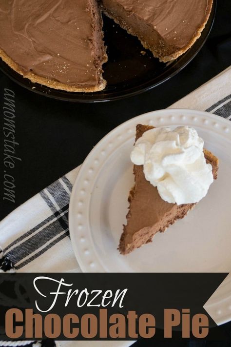 Frozen Chocolate Pie, Chocolate Mousse Desserts, Chocolate Pie Recipe, Chocolate Pie Recipes, Frozen Dessert Recipe, Frozen Pie, Mousse Dessert, Frosé, Frozen Chocolate