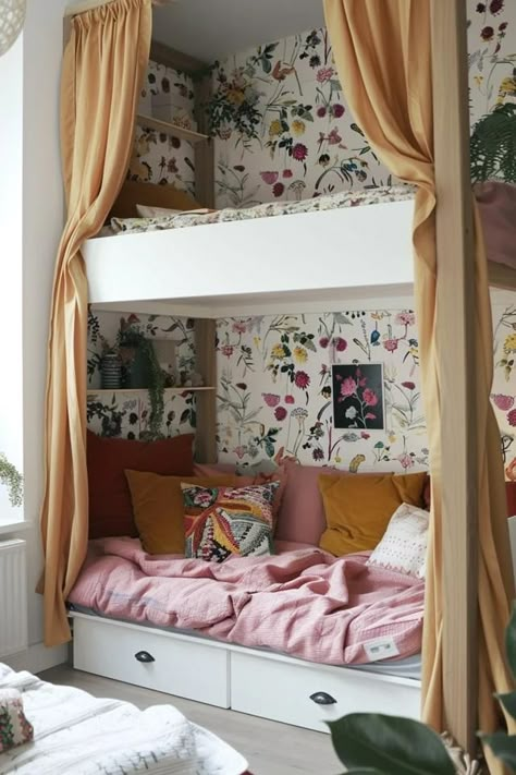 Shared Sister Bedroom Magic: Cute Ideas &amp; Tips Room Decor Ideas For Two Sisters, Small Shared Room Ideas, Small Shared Girls Bedroom, Bedroom Ideas For Two Sisters, Bedroom Ideas For Sisters, Room For Sisters, Sisters Shared Bedroom, Bedroom Magic, Sister Bedroom