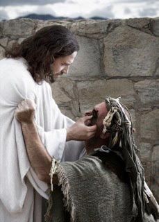 Cura do cego de nascença. Pictures Of Christ, Jesus Heals, Jesus Art, Lord And Savior, Son Of God, Jesus Pictures, Latter Day Saints, Bible Art, Lord Jesus Christ