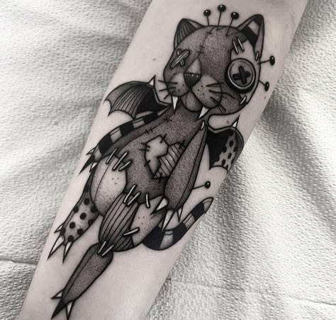 Guillotine Tattoo, Voodoo Doll Tattoo, Instagram Tattoos, Tattoo Machine Tattoo, Tattoo Ideas Unique, Beauty Tattoo, Goth Tattoo, Doll Tattoo, Tattoo Aesthetic