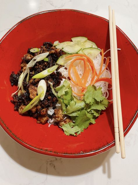 Vietnamese Caramelized Pork Bowls – Boymomfoodie Pork Bowls, Carrot Ribbons, Caramelized Pork, Cucumber Slices, Vermicelli Noodles, Peanut Oil, Ground Pork, Fish Sauce, Green Onions