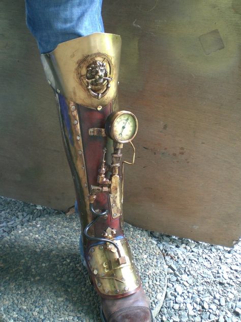 Emperors Steampunk Greave by ~Skinz-N-Hydez on deviantART Steampunk Shoes, Steampunk Boots, Steampunk Men, Steampunk Leather, Steampunk Crafts, Prosthetic Leg, Steampunk Cosplay, Steampunk Gears, Steampunk Accessories